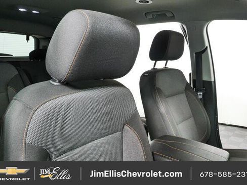 Used 2019 Chevrolet Traverse LT FWD image 20
