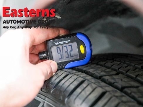 Used 2021 Jeep Compass Latitude w/ Driver Assistance Group image 26