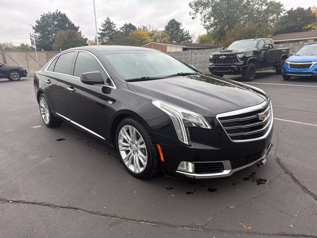 Used 2018 Cadillac XTS Luxury w/ Driver Awareness Package AWD/4WD image 4