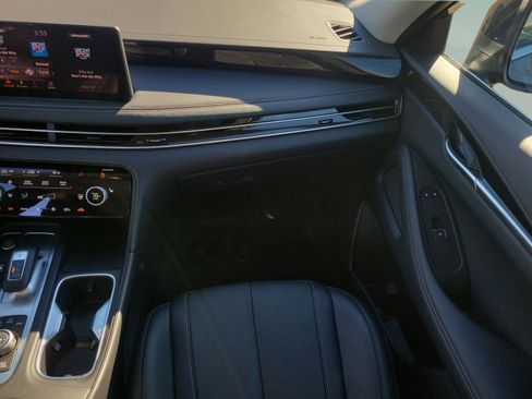 Certified 2025 INFINITI QX60 Pure image 7