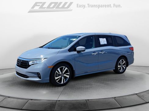 Used 2023 Honda Odyssey Touring image 4