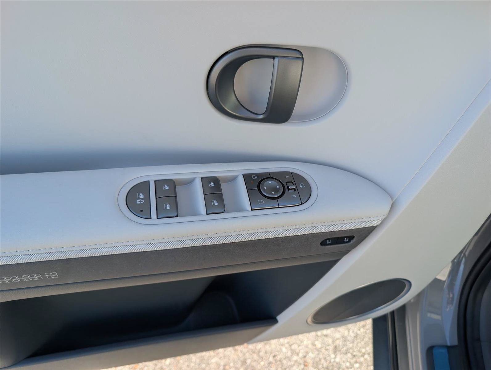 New 2027 Hyundai Ioniq 5 Limited RWD image 16