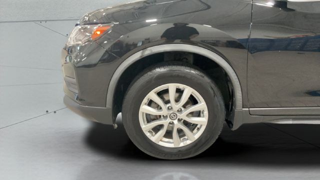 Used 2020 Nissan Rogue SV AWD/4WD image 26