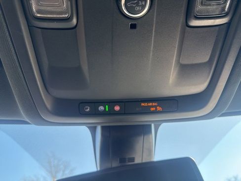 Used 2021 Chevrolet Tahoe LT image 37