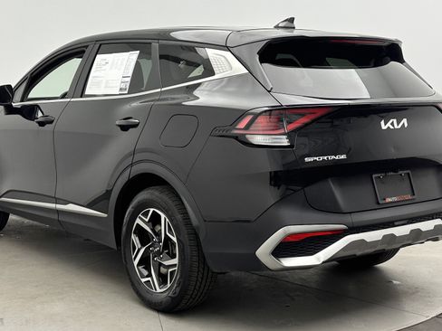 Used 2023 Kia Sportage LX image 5