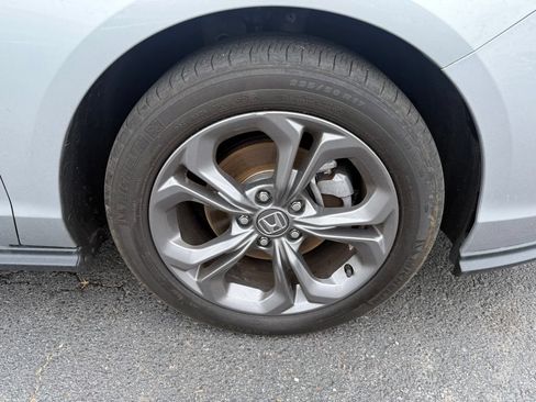 Used 2024 Honda Accord EX image 30
