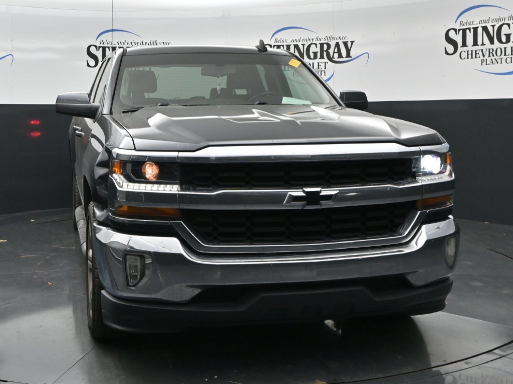 Used 2019 Chevrolet Silverado 1500 LT w/ LPO, Chrome Package RWD image 2
