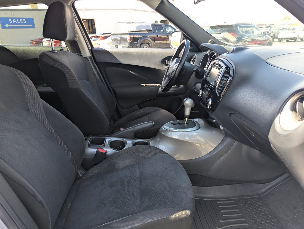 Used 2015 Nissan Juke SV w/ Technology Package AWD/4WD image 36