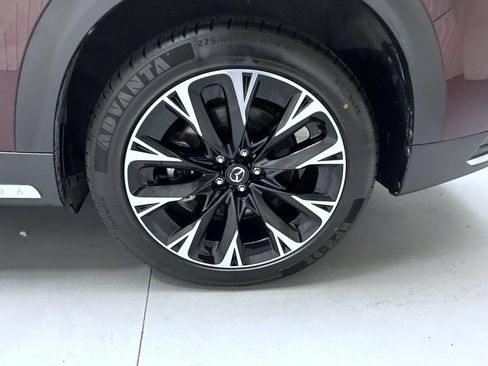 Certified 2024 MAZDA CX-90 Plug-In Hybrid w/ Premium Plus AWD/4WD image 23
