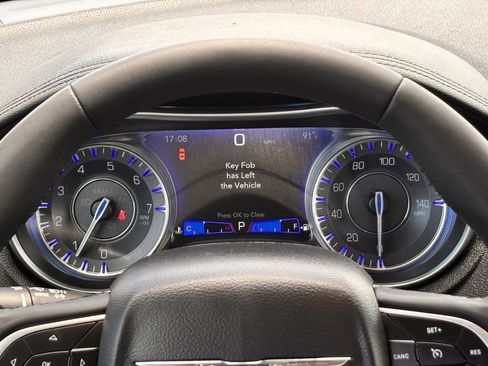 Used 2023 Chrysler 300 Touring w/ Sport Appearance Package RWD image 15