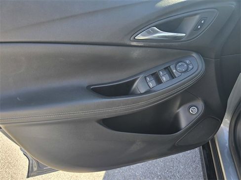 Used 2024 Buick Encore GX Sport Touring w/ Advanced Technology Package image 21