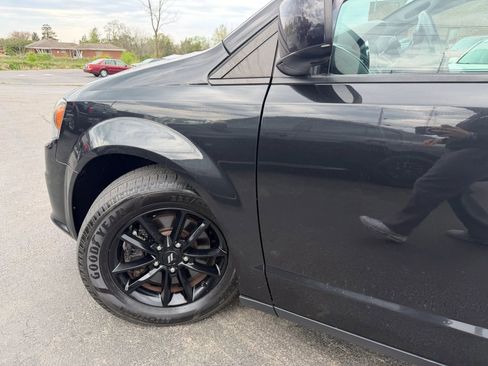 Used 2019 Dodge Grand Caravan GT image 46