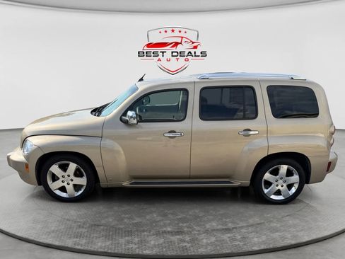 Used 2006 Chevrolet HHR LT w/ Preferred Equipment Group FWD image 2