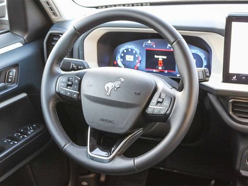 Used 2025 Ford Bronco Sport Heritage w/ Convenience Package image 19