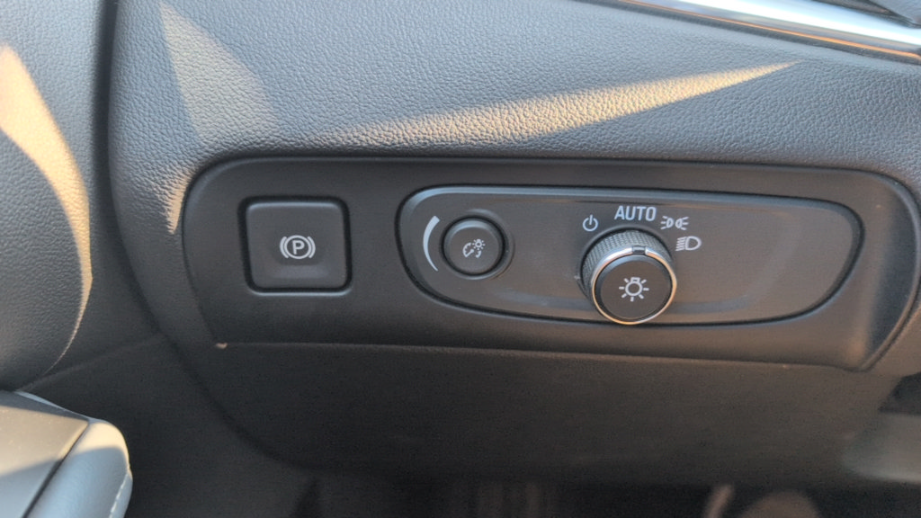 Used 2021 Buick Enclave Premium w/ Surround and Sites Package AWD/4WD image 14
