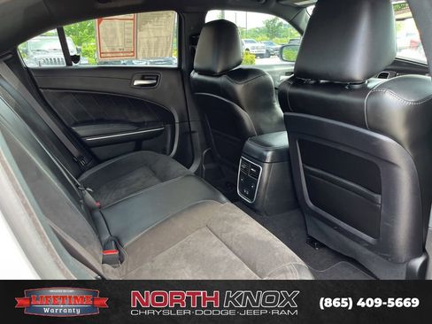 Used 2022 Dodge Charger Scat Pack RWD image 27