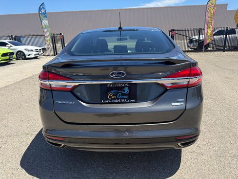 Used 2018 Ford Fusion SE w/ Equipment Group 201A AWD/4WD image 5