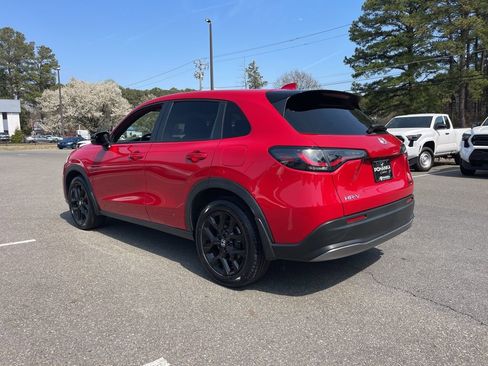 Certified 2023 Honda HR-V Sport image 9