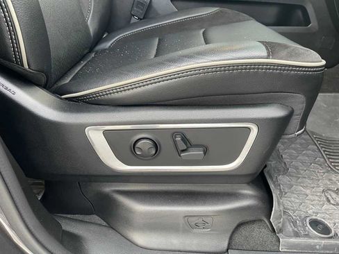 Used 2023 RAM 1500 Laramie image 28