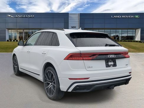 Used 2021 Audi Q8 Prestige w/ Prestige Package image 2