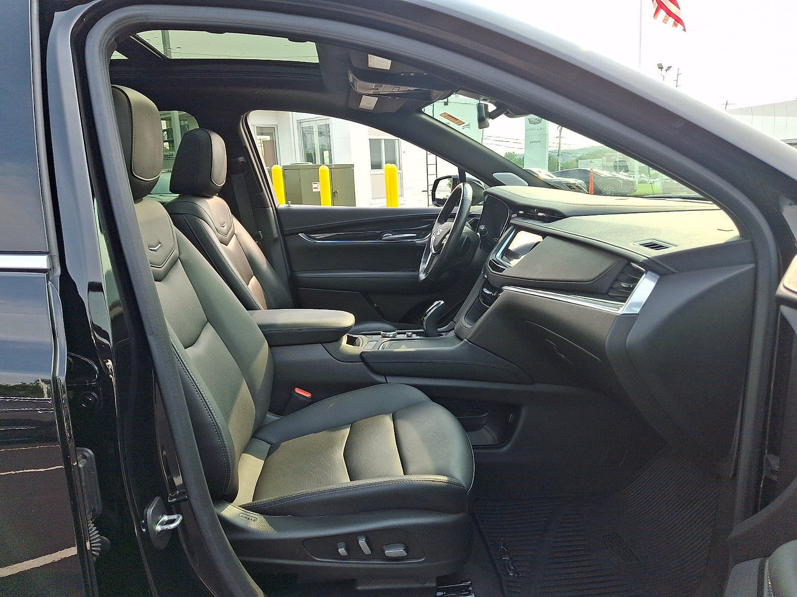 Certified 2023 Cadillac XT5 Premium Luxury AWD/4WD image 21