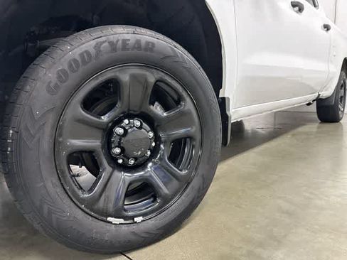 Used 2022 Chevrolet Silverado 1500 W/T w/ WT Value Package AWD/4WD image 28