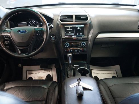 Used 2016 Ford Explorer XLT w/ Equipment Group 202A image 35