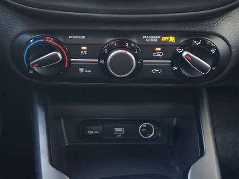 Certified 2021 Kia Soul S image 19