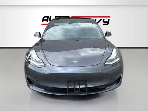 Used 2020 Tesla Model 3 Standard Range Plus RWD image 2