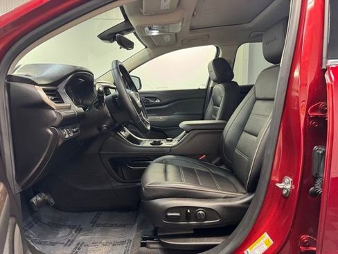 Used 2023 GMC Acadia Denali image 12