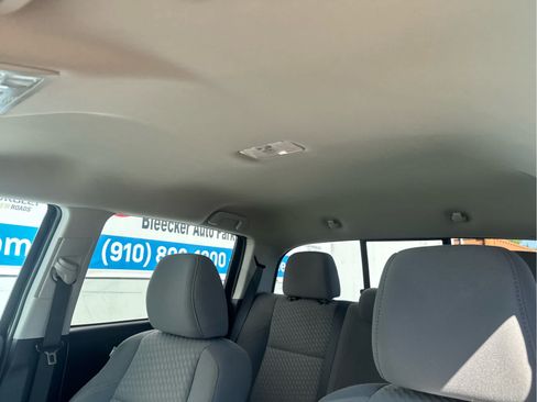 Used 2020 Toyota Tacoma SR AWD/4WD image 28