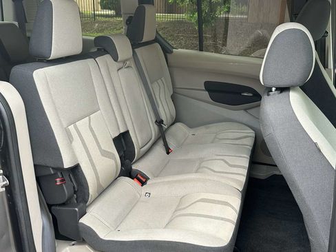 Used 2017 Ford Transit Connect XLT FWD image 17