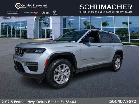 Certified 2024 Jeep Grand Cherokee Limited AWD/4WD image 3