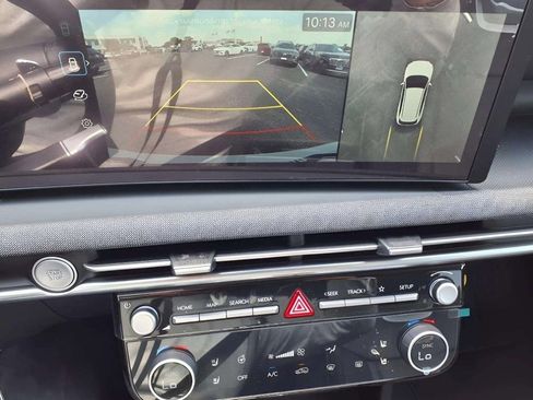 New 2025 Hyundai Tucson Limited image 16