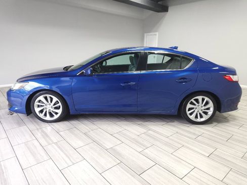 Used 2016 Acura ILX w/ Premium Package image 2