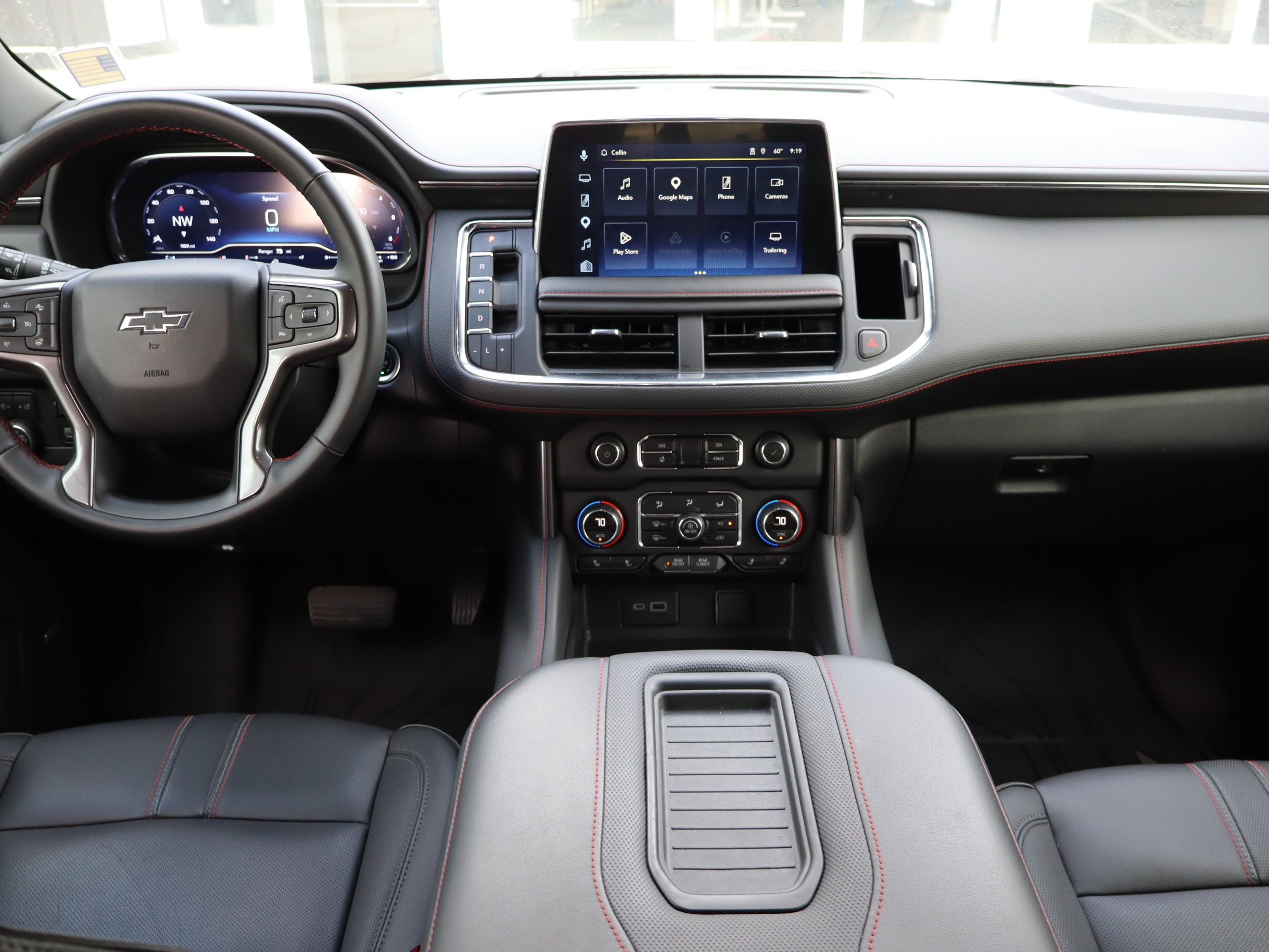 Used 2024 Chevrolet Suburban RST w/ Luxury Package AWD/4WD image 18
