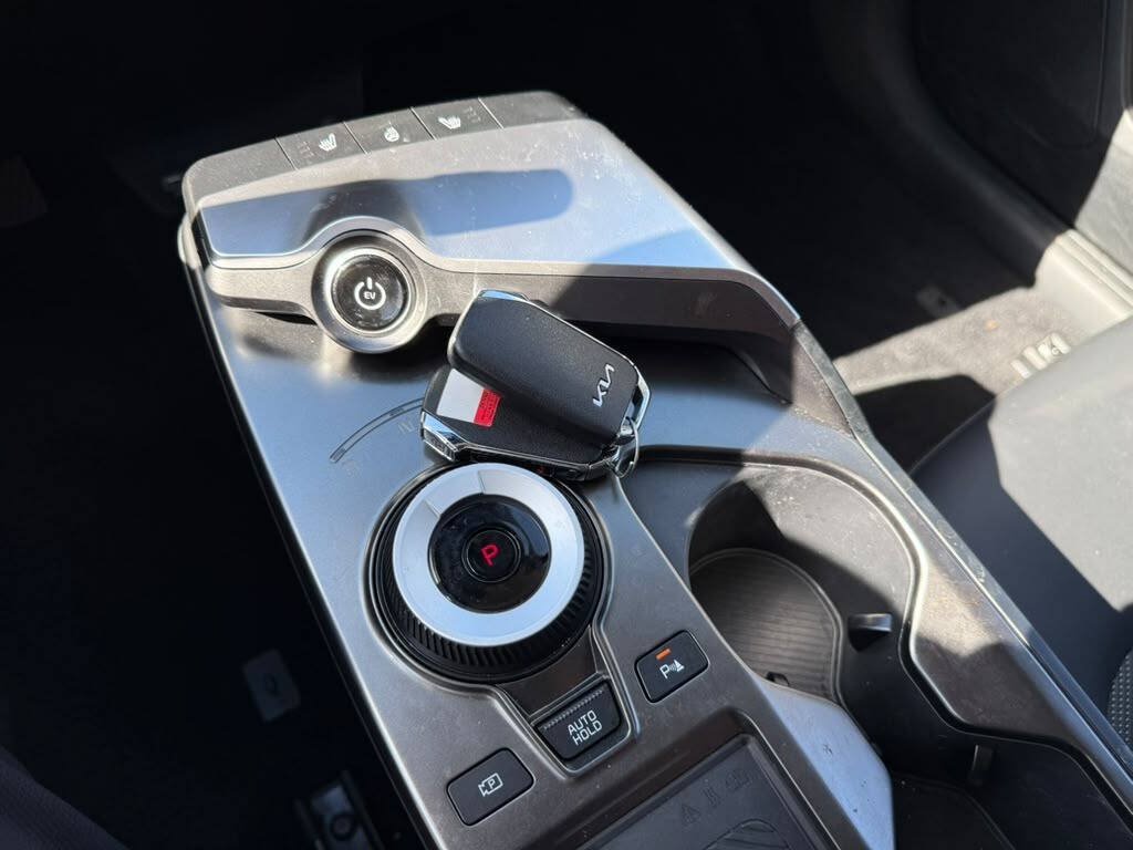 Used 2024 Kia EV6 Light AWD/4WD image 15