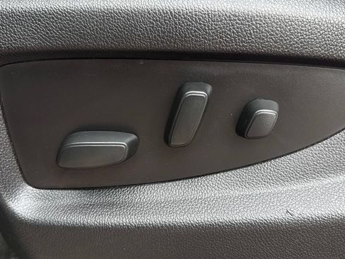 Used 2018 Chevrolet Tahoe Premier AWD/4WD image 27