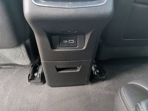 Used 2020 Cadillac XT6 Premium Luxury FWD image 37
