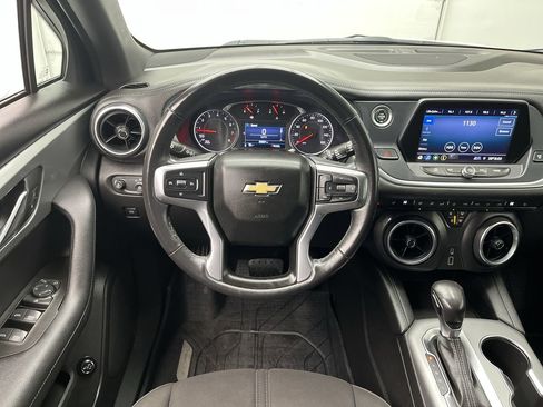 Used 2019 Chevrolet Blazer LT image 12