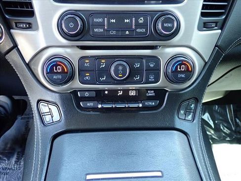 Used 2019 GMC Yukon XL Denali AWD/4WD image 23