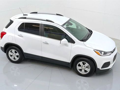 Used 2018 Chevrolet Trax LT w/ LT Convenience Package image 37
