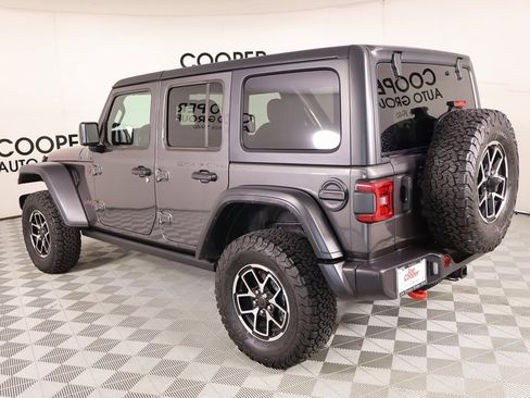 Used 2024 Jeep Wrangler Unlimited Rubicon w/ Technology Group image 23