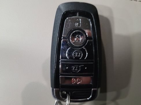 Used 2021 Lincoln Corsair AWD w/ Equipment Group 101A image 32