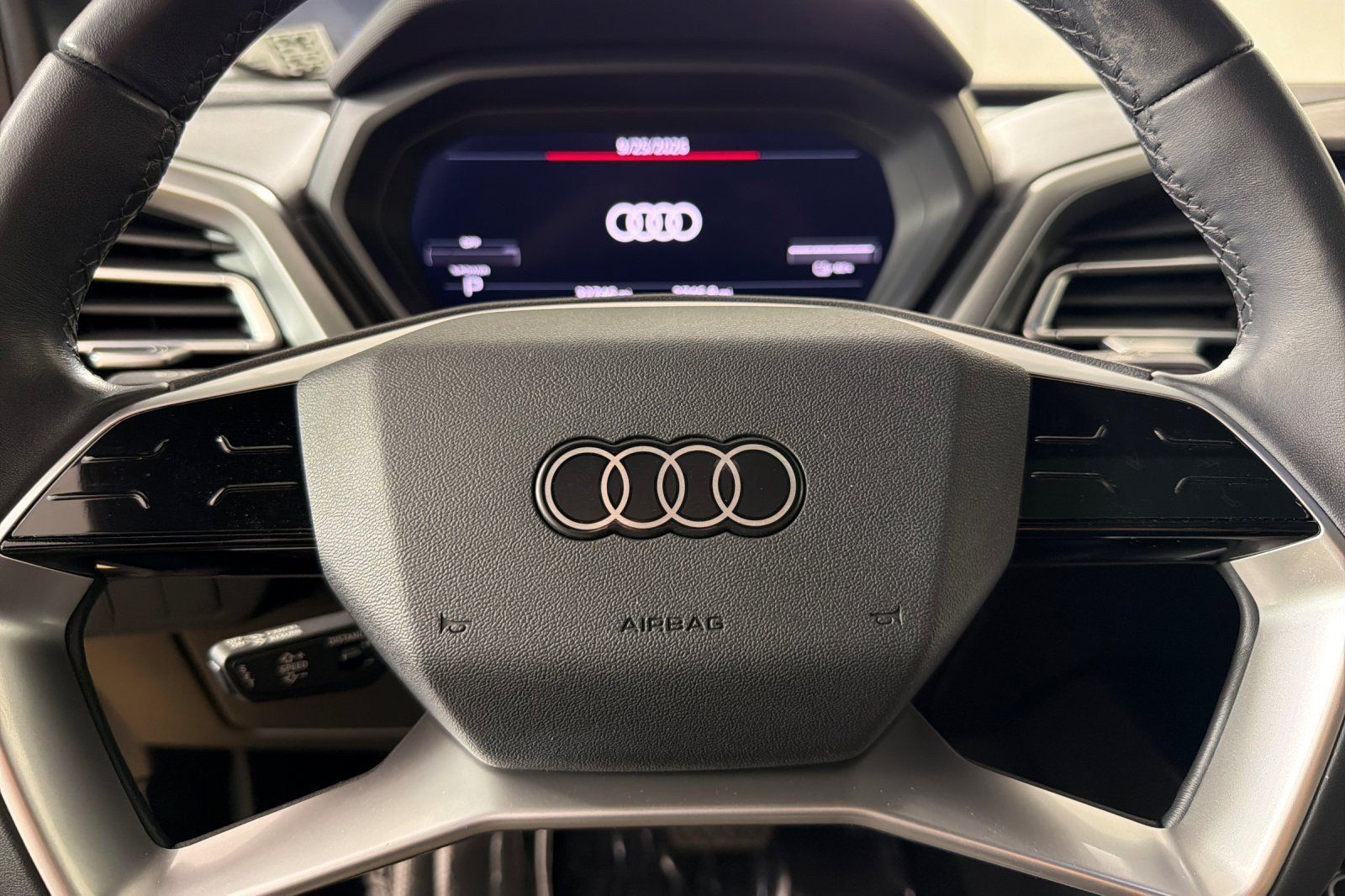 Certified 2023 Audi Q4 e-tron Premium Plus w/ Premium Plus AWD/4WD image 23