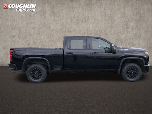 Used 2022 Chevrolet Silverado 2500 LTZ w/ LTZ Plus Package image 10