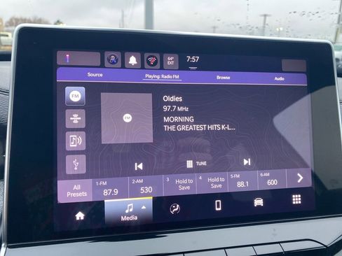 Used 2024 Jeep Compass Latitude image 24