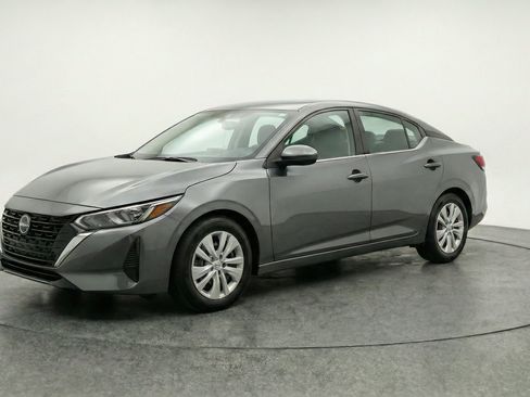 Used 2025 Nissan Sentra S FWD image 3