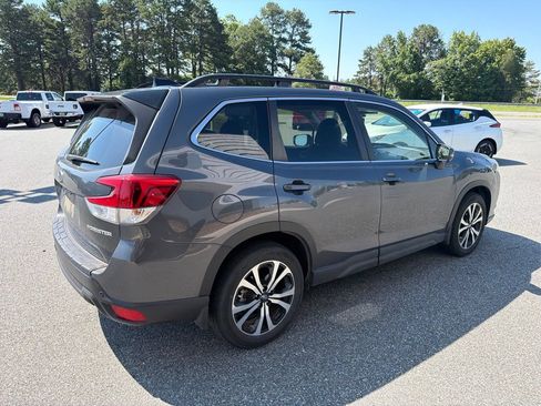 Used 2024 Subaru Forester Limited AWD/4WD image 10