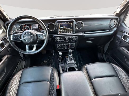 Used 2023 Jeep Wrangler Unlimited Sahara AWD/4WD image 7